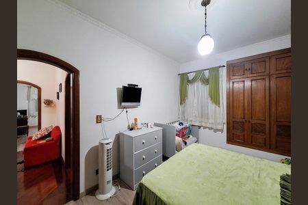 Casa à venda com 495m², 3 quartos e 4 vagas Casa à venda com 495m², 3 quartos e 4 vagasQuarto 3