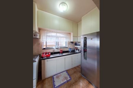 Casa à venda com 495m², 3 quartos e 4 vagas Casa à venda com 495m², 3 quartos e 4 vagasCozinha