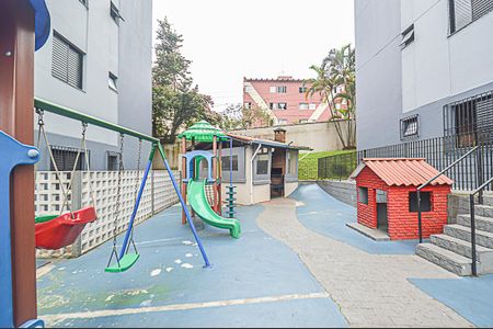 Apartamento para alugar com 48m², 2 quartos e 1 vaga Apartamento para alugar com 48m², 2 quartos e 1 vagaÁrea comum - Playground