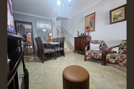 Casa à venda com 92m², 2 quartos e 1 vagaSala
