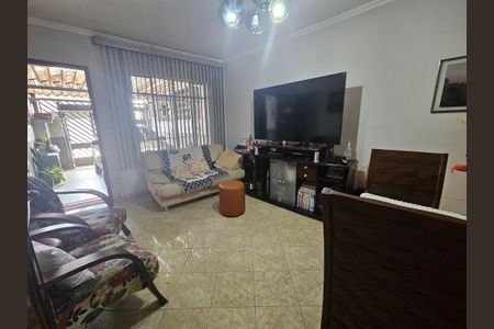 Casa à venda com 92m², 2 quartos e 1 vagaSala