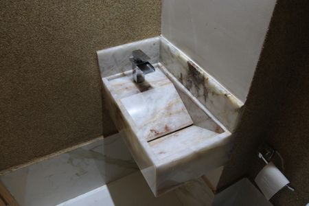 Apartamento para alugar com 186m², 3 quartos e 3 vagasLavabo