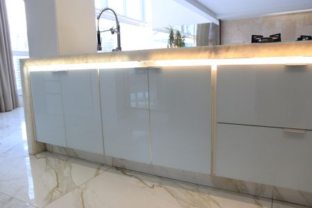 Apartamento para alugar com 186m², 3 quartos e 3 vagasCozinha