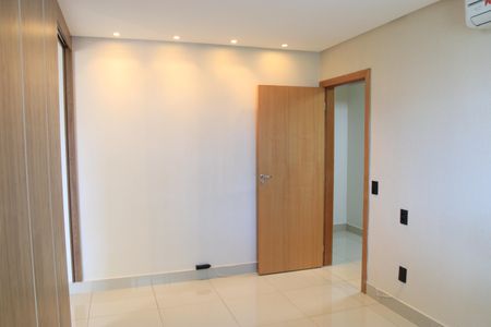 Apartamento para alugar com 186m², 3 quartos e 3 vagasSuíte 03