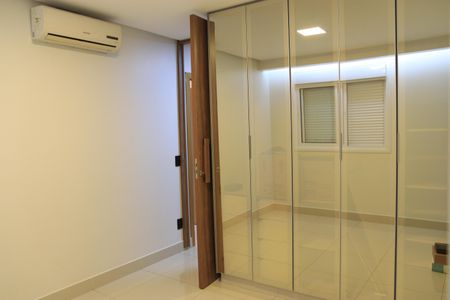 Apartamento para alugar com 186m², 3 quartos e 3 vagasSuíte 02