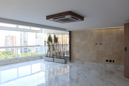 Apartamento para alugar com 186m², 3 quartos e 3 vagasSala