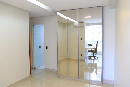 Apartamento para alugar com 186m², 3 quartos e 3 vagasSuíte 01