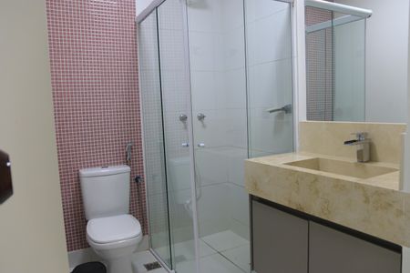 Apartamento para alugar com 186m², 3 quartos e 3 vagasBanheiro da Suíte 1