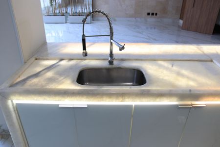 Apartamento para alugar com 186m², 3 quartos e 3 vagasCozinha