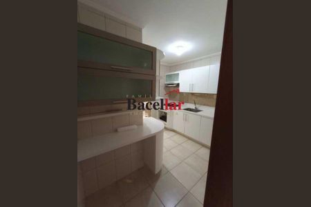 Apartamento à venda com 2 quartos, 77m² em Grajaú, Rio de Janeiro