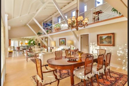 Casa de condomínio à venda com 629m², 4 quartos e 3 vagasFoto 07