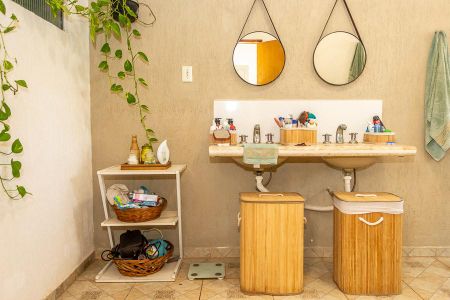 Casa para alugar com 4m², 3 quartos e 5 vagasBanheiro Suíte 3