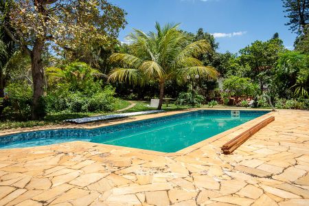 Casa para alugar com 4m², 3 quartos e 5 vagasPiscina