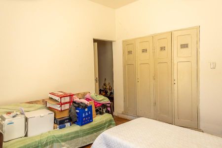 Casa para alugar com 4m², 3 quartos e 5 vagasSuíte 2