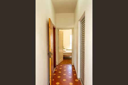 Casa para alugar com 4m², 3 quartos e 5 vagasCorredor