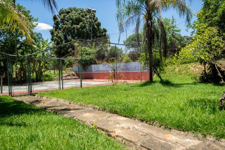 Casa para alugar com 4m², 3 quartos e 5 vagasQuadra poliesportiva