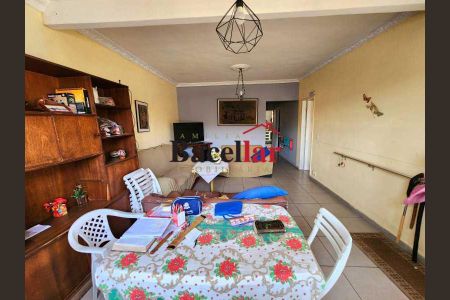 Casa à venda com 4 quartos, 216m² em Lins de Vasconcelos, Rio de Janeiro