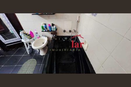 Casa à venda com 2 quartos, 143m² em Praça da Bandeira, Rio de Janeiro