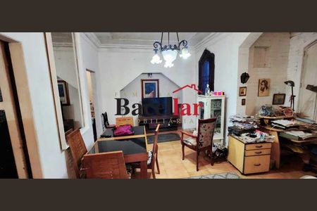 Casa à venda com 2 quartos, 143m² em Praça da Bandeira, Rio de Janeiro