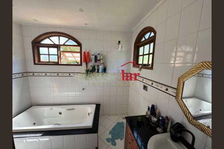 Casa à venda com 3 quartos, 300m² em Jacarepaguá, Rio de Janeiro