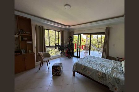 Casa à venda com 3 quartos, 300m² em Jacarepaguá, Rio de Janeiro