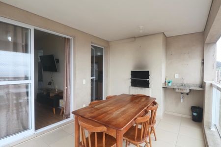 Apartamento para alugar com 70m², 2 quartos e 2 vagasVaranda