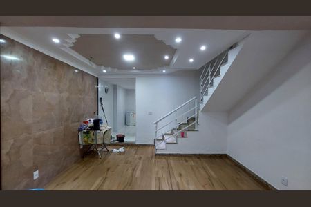 Sala de casa para alugar com 3 quartos, 135m² em Centro, Nilópolis