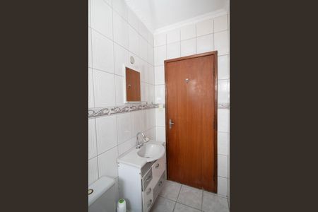 Banheiro de apartamento à venda com 1 quarto, 54m² em Vila Gopouva, Guarulhos