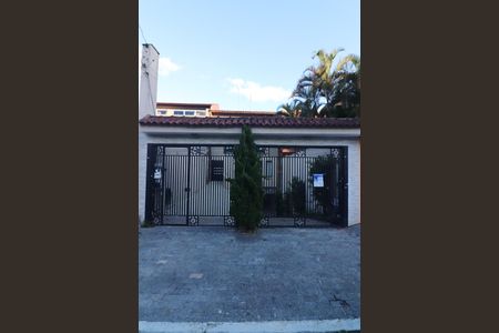 Casa à venda com 259m², 3 quartos e 6 vagasFachada 