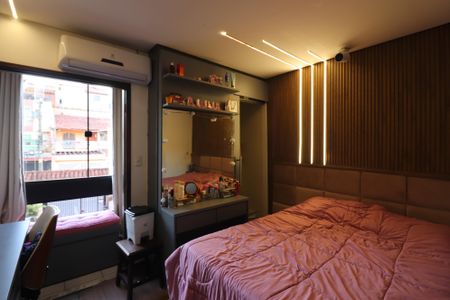 Casa à venda com 259m², 3 quartos e 6 vagasSuíte 2