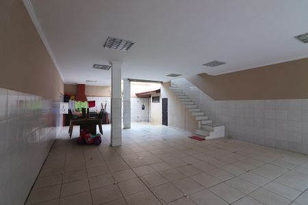 Casa à venda com 259m², 3 quartos e 6 vagasGaragem