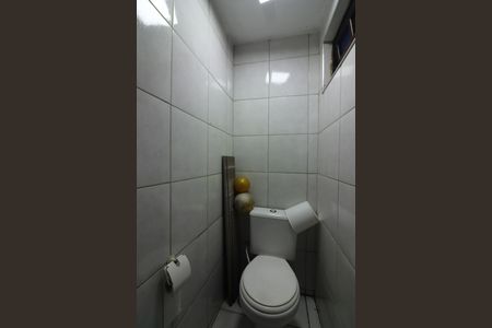 Casa à venda com 259m², 3 quartos e 6 vagasBanheiro de serviço