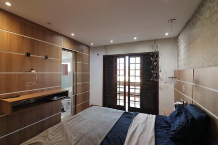 Casa à venda com 259m², 3 quartos e 6 vagasSuíte 1