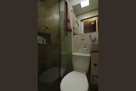 Casa à venda com 259m², 3 quartos e 6 vagasSuíte 2 Banheiro 