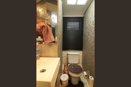 Casa à venda com 259m², 3 quartos e 6 vagasLavabo 