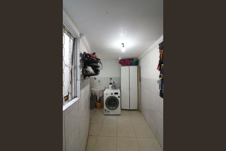 Casa à venda com 259m², 3 quartos e 6 vagasÁrea de Serviço