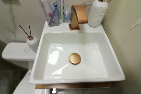 Casa à venda com 259m², 3 quartos e 6 vagasSuíte 2 Banheiro 