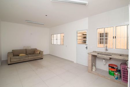 Casa para alugar com 100m², 2 quartos e sem vaga Casa para alugar com 100m², 2 quartos e sem vagaCozinha