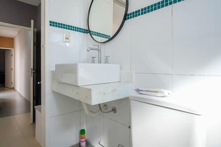 Casa à venda com 160m², 4 quartos e 1 vagaBanheiro da suíte