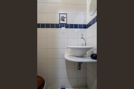 Casa à venda com 160m², 4 quartos e 1 vagaLavabo