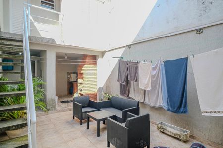 Casa à venda com 160m², 4 quartos e 1 vagaQuintal