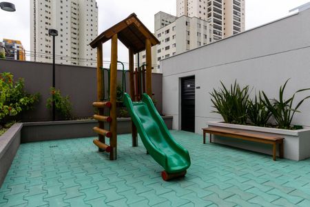 Apartamento à venda com 69m², 2 quartos e 2 vagasÁrea comum - Playground