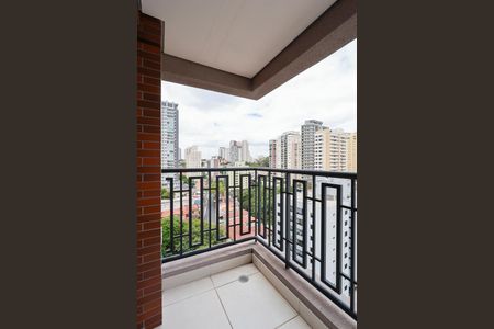 Apartamento à venda com 69m², 2 quartos e 2 vagasSacada da suíte 1