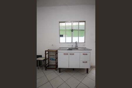 Casa para alugar com 45m², 1 quarto e 1 vagaSala e Cozinha