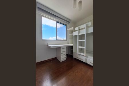 Apartamento à venda com 82m², 3 quartos e 1 vagaQuarto 2