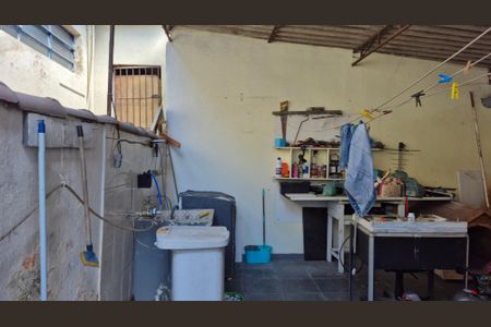 Casa à venda com 115m², 3 quartos e 2 vagasArea de serviço