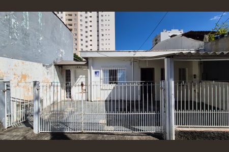 Casa à venda com 115m², 3 quartos e 2 vagasFachada