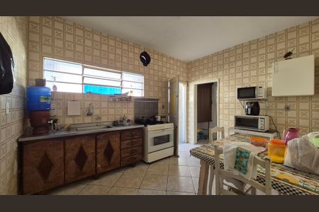 Casa à venda com 115m², 3 quartos e 2 vagasCozinha