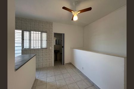 Sala de casa para alugar com 1 quarto, 33m² em Vila Bancaria Munhoz, São Paulo