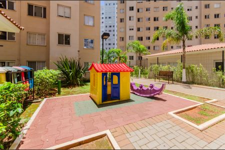 Apartamento para alugar com 41m², 2 quartos e sem vaga Apartamento para alugar com 41m², 2 quartos e sem vagaÁrea comum - Playground